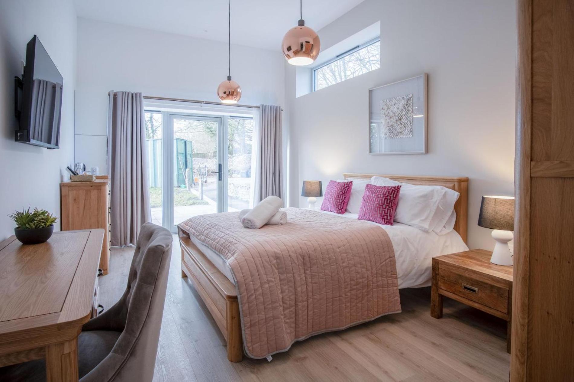 Suite 12 - Sleeping Giant Hotel - Pen Y Cae Inn Brecon Buitenkant foto