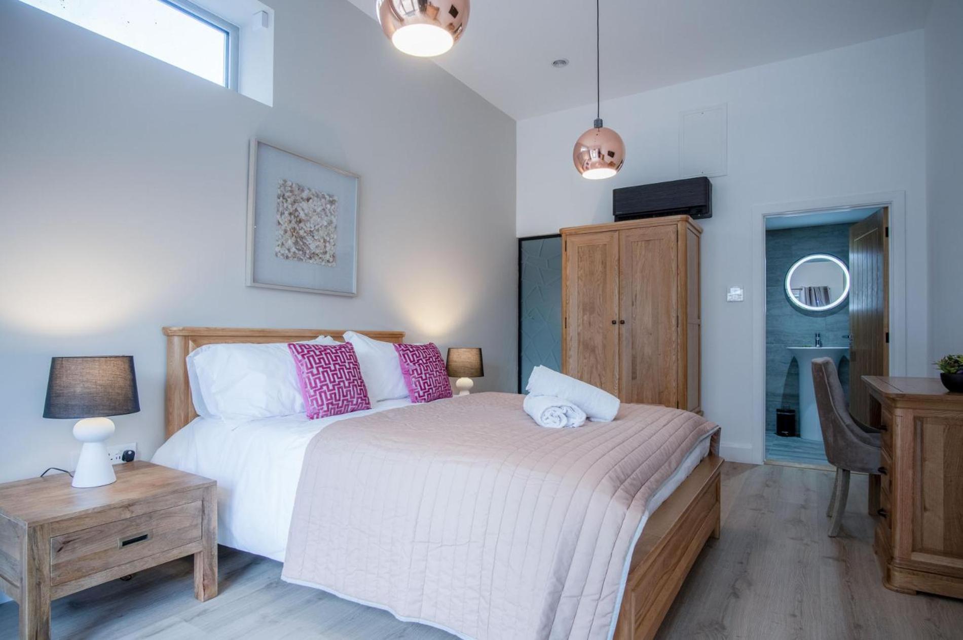 Suite 12 - Sleeping Giant Hotel - Pen Y Cae Inn Brecon Buitenkant foto